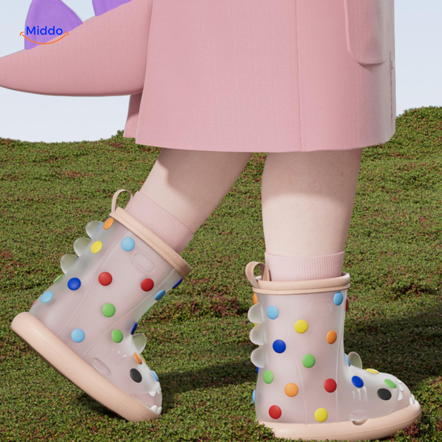 Zureto Shark Regenlaarzen kind met roze regenjas en gekleurde stippen laarzen