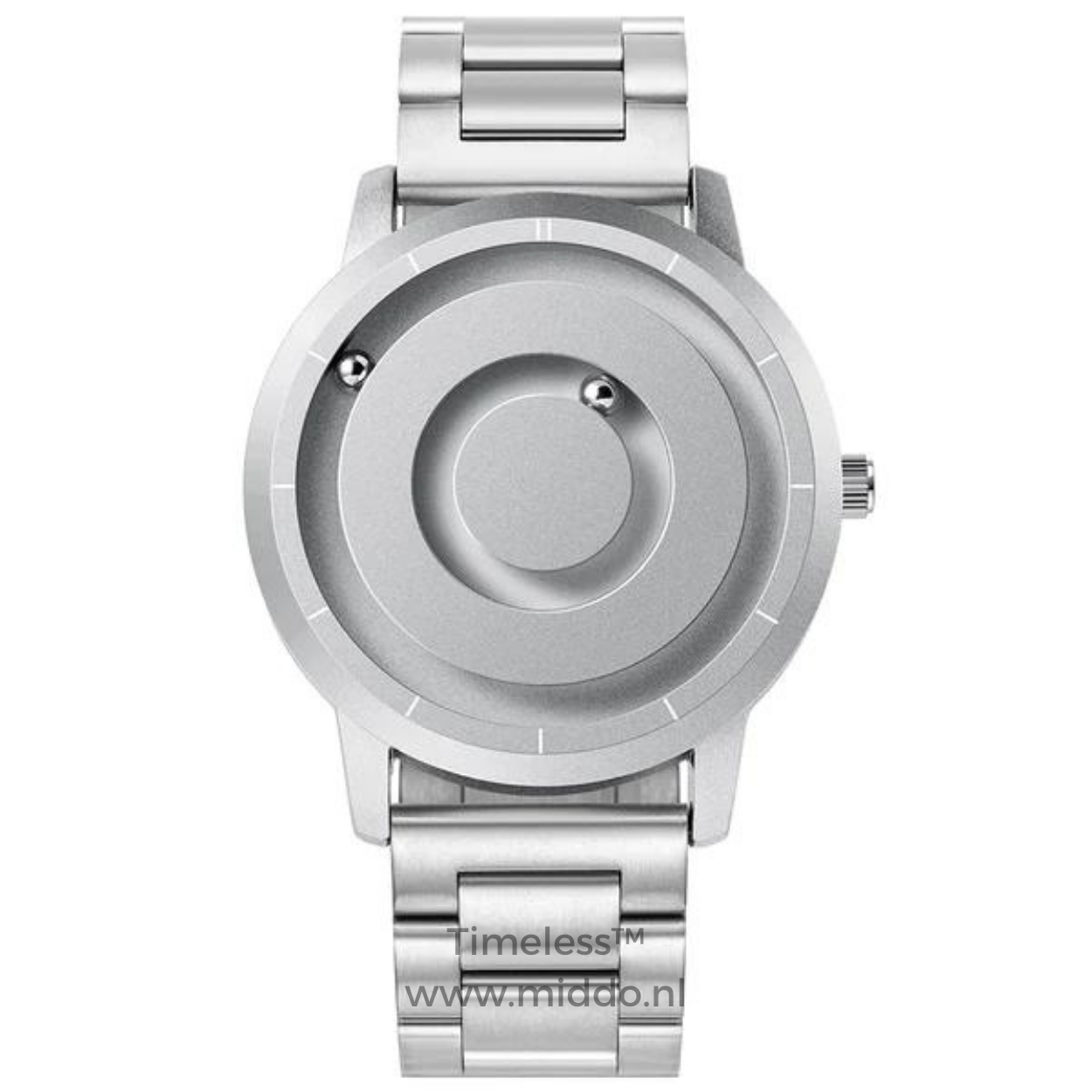 Zilver horloge met stalen band en minimalistisch ontwerp.