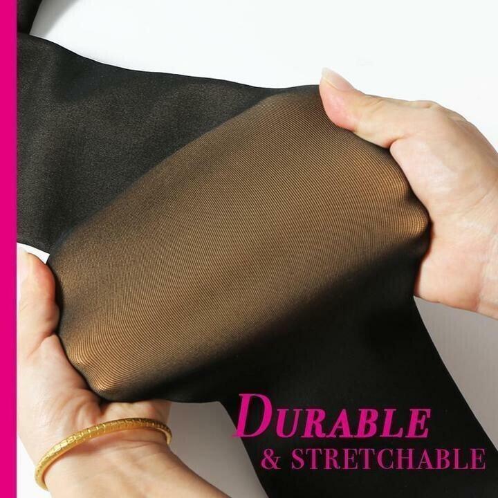 Handen strekken duurzame en rekbare fleece panty uit